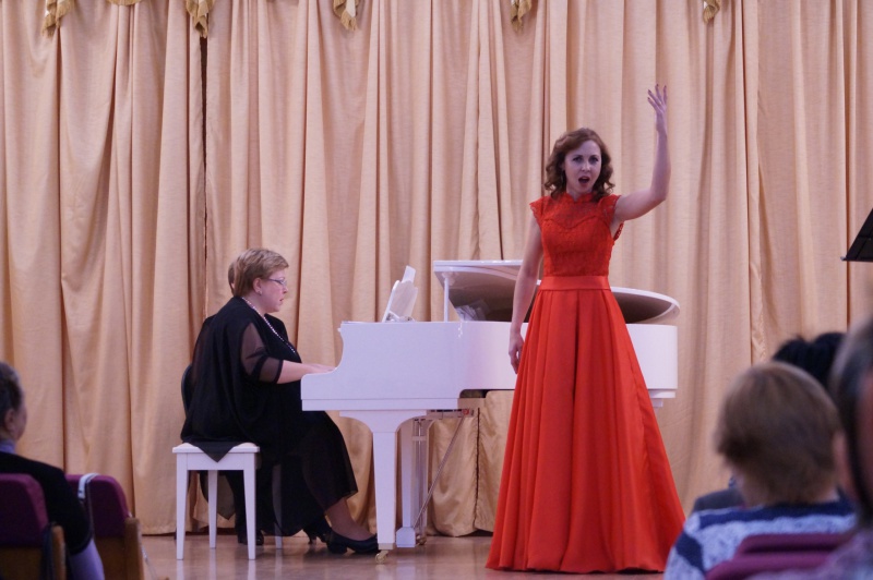 В Оренбургской филармонии пройдет концерт Елены Богуславской 